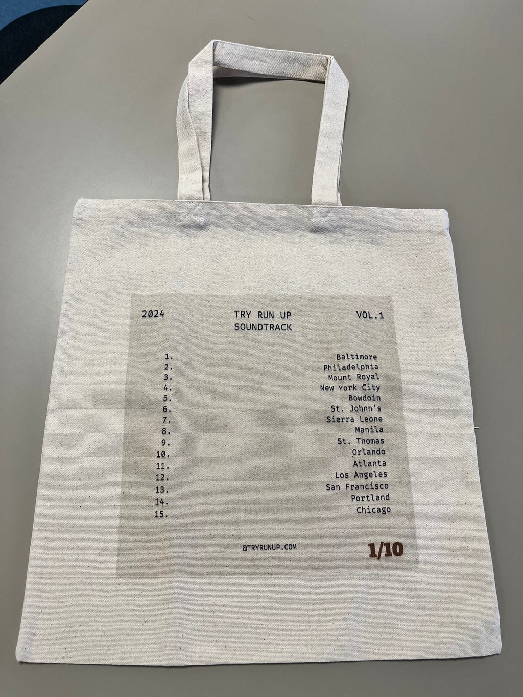 Try Run Up Tote Bag